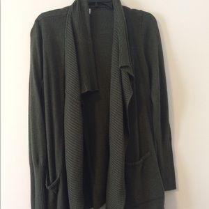 Old navy forest green cardigan!!